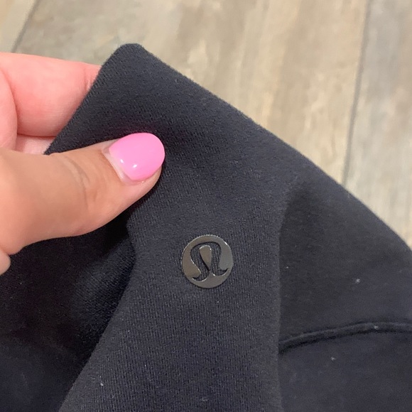 Lululemon Wonder under - black - size 4 - Picture 10 of 12
